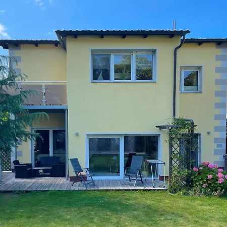 Ost - Alex דירה צינוביץ